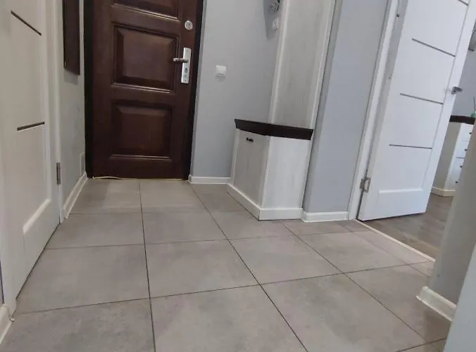 в центре львова ул.дорошенка,23