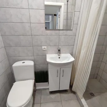 в центре львова ул.дорошенка,23 Lviv