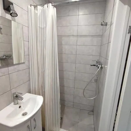 Apartment в центре львова ул.дорошенка,23 *