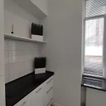 в центре львова ул.дорошенка,23 *